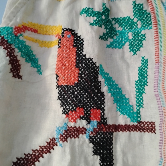 FARM Rio Embroidered Cross Stitch Linen Blend Shorts L - Picture 2 of 5
